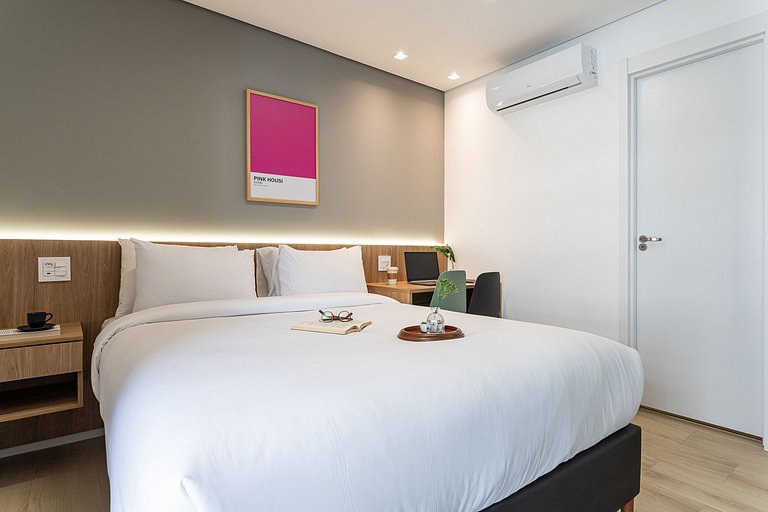 Studio com varanda próximo a Av Paulista