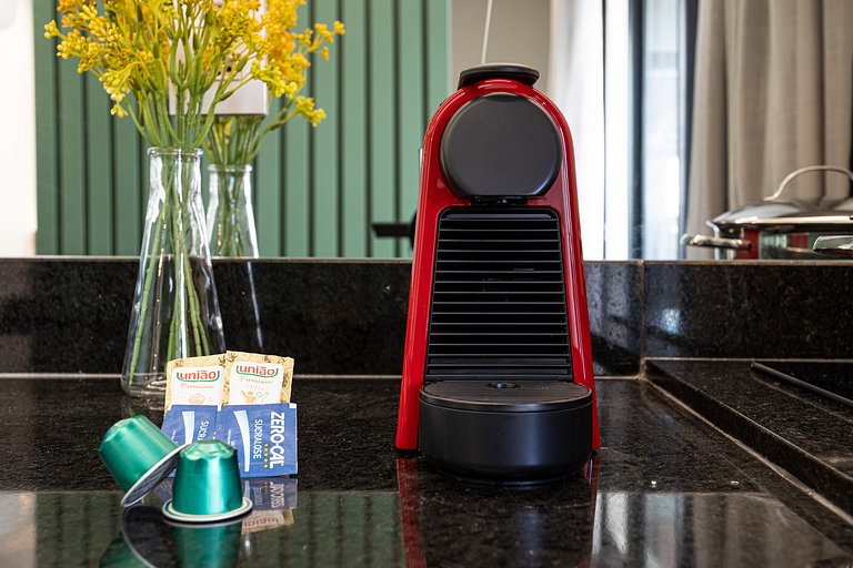 Estúdio c varanda, próx Av Paulista c piscina