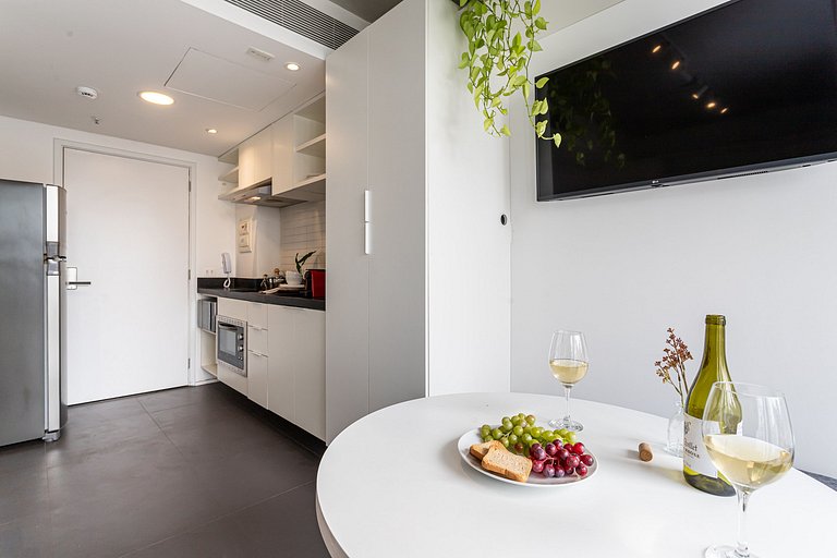 Estúdio completo Prédio com Piscina na Vila Madá