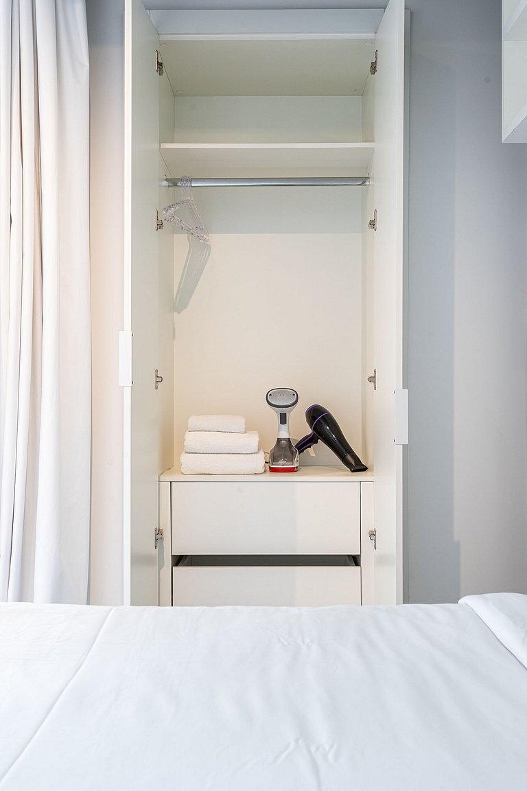 Estúdio completo Prédio com Piscina na Vila Madá