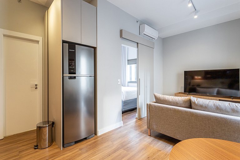 Apto novo, prédio c piscina Av Angélica