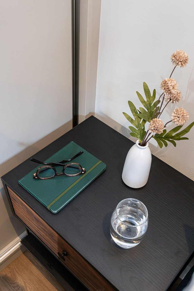 Apto novo, prédio c piscina Av Angélica