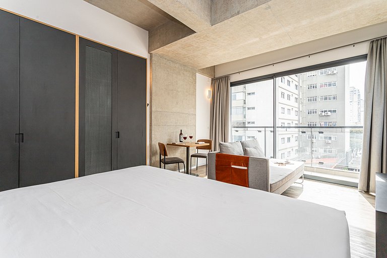 Studio em prédio c coworking e piscina | Pinheiros