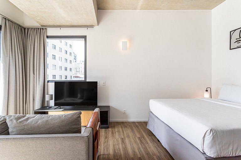 Studio em prédio c coworking e piscina | Pinheiros