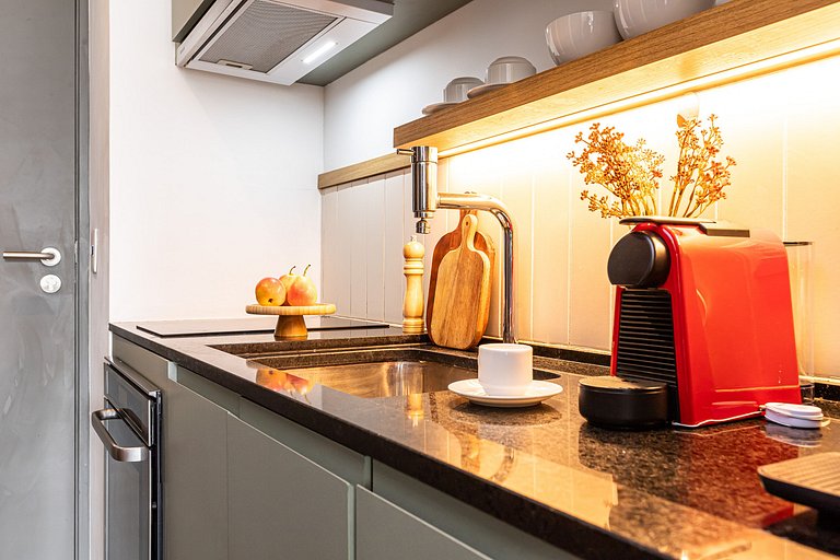 Studio em prédio c coworking e piscina | Pinheiros