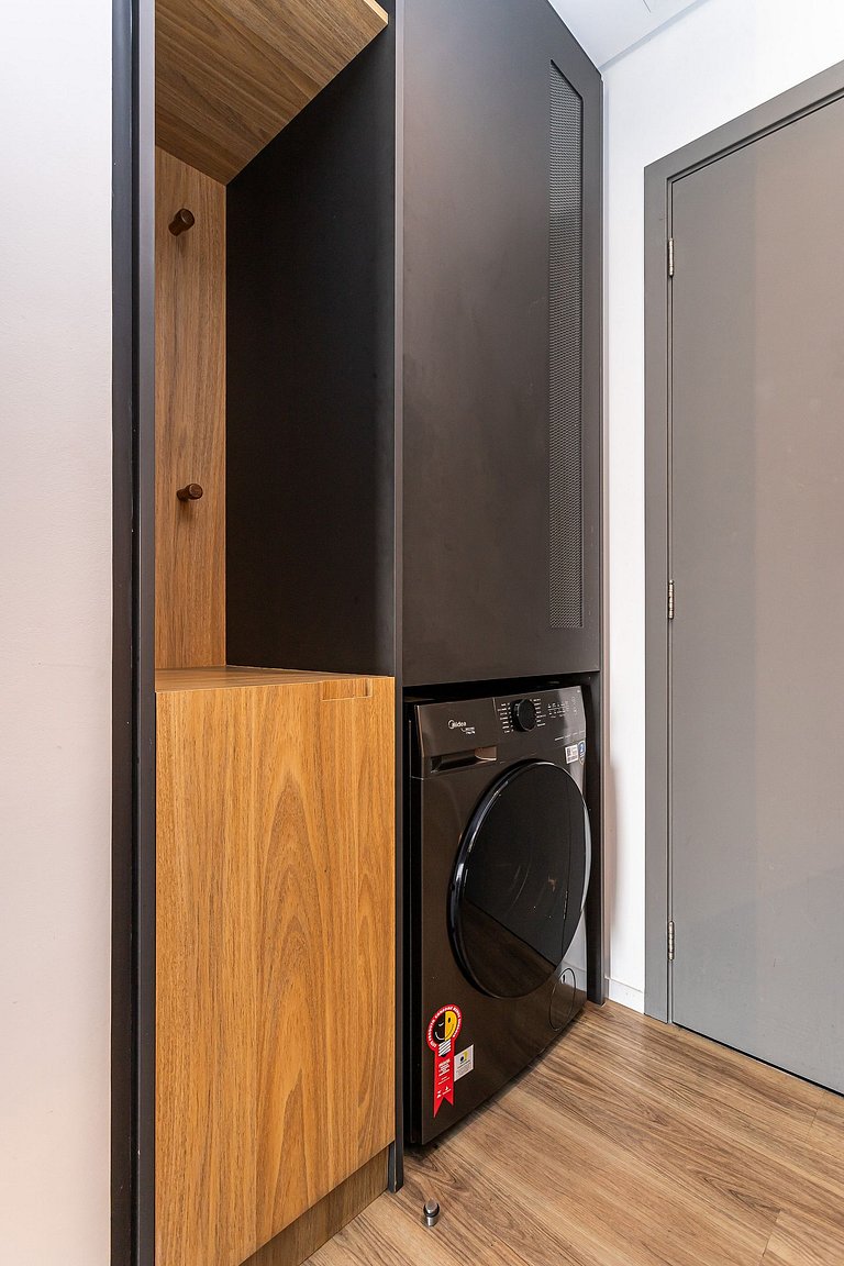 Studio com varanda | Estação Fradique