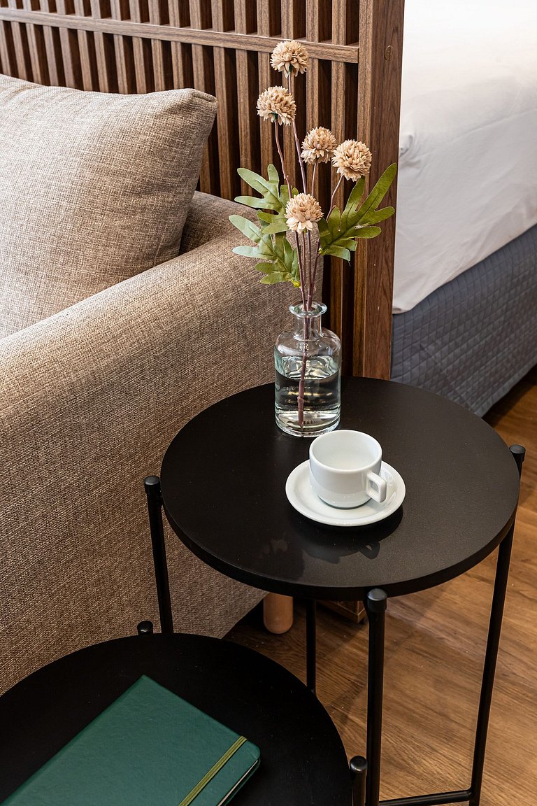 Estúdio adaptado c cama Queen | Ayra Higienópolis