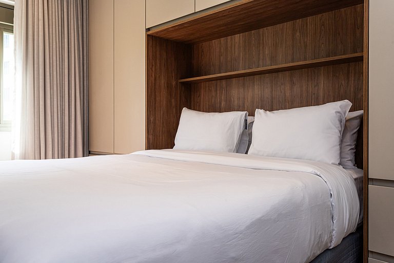 Studio adaptado com cama Queen | Ayra Higienópolis