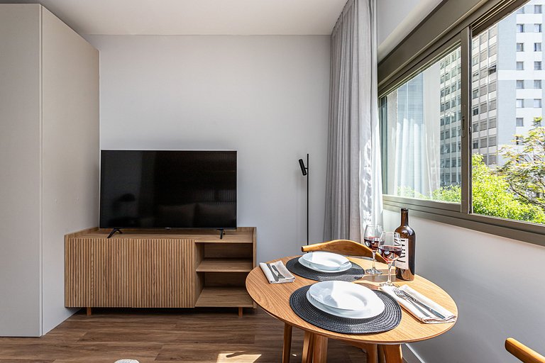 Estúdio adaptado c cama Queen | Ayra Higienópolis