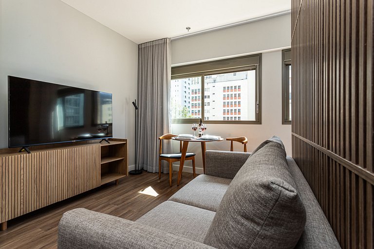 Studio adaptado com cama Queen | Ayra Higienópolis