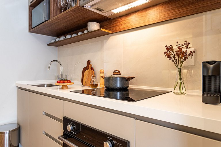 Estúdio adaptado c cama Queen | Ayra Higienópolis