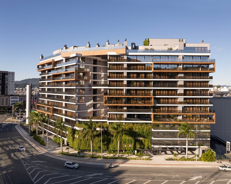 Apto luxuoso com 2 quartos | Balneário Shopping