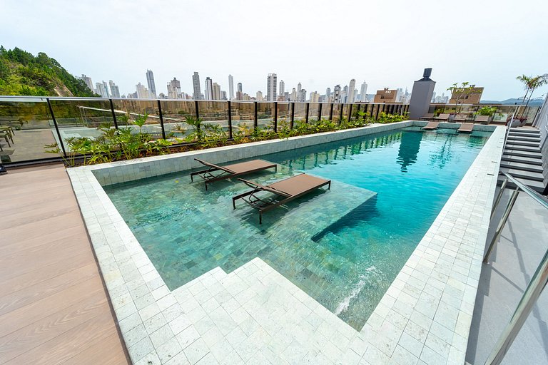Apto luxuoso de 2 quartos | Balneário Shopping