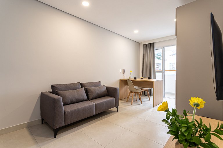 Apto completo de 1 quarto c varanda | República