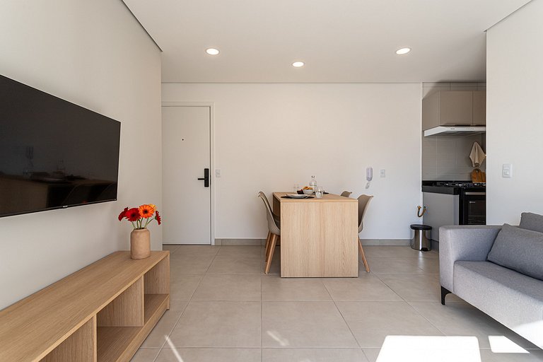 Apto 2 quartos em residencial funcional no Centro