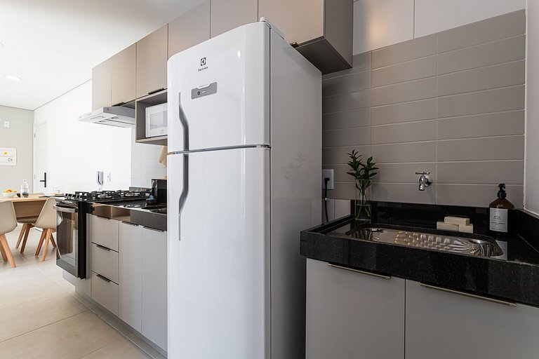 Apto 2 quartos em residencial funcional no Centro