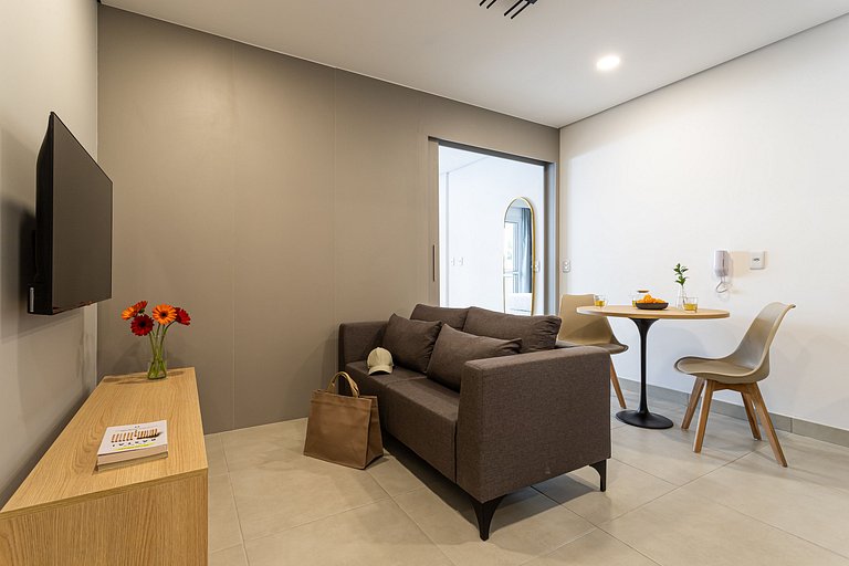 Apto 1 quarto completo com varanda | República