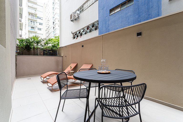 Apê amplo p até 6 pessoas c varanda nos Jardins
