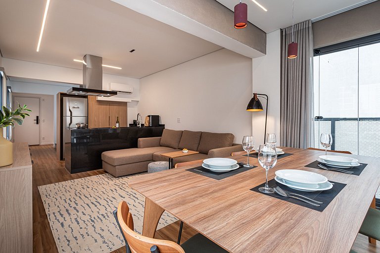 Duplex casal completo com varanda | Jardins