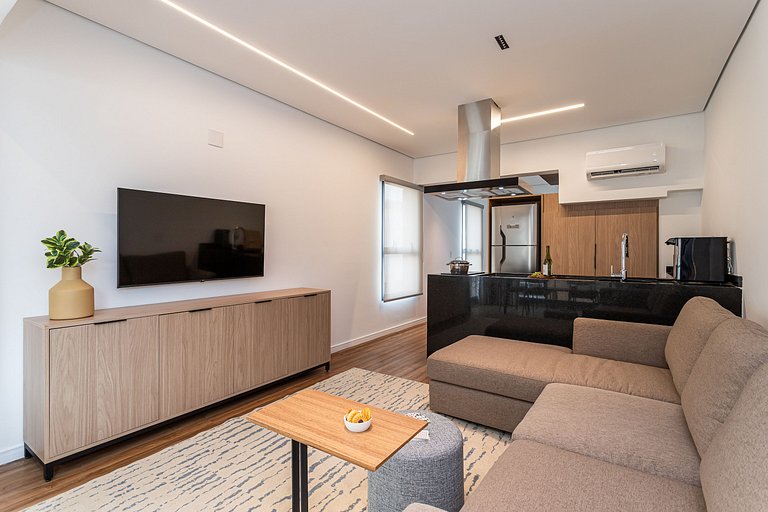 Duplex casal completo com varanda | Jardins