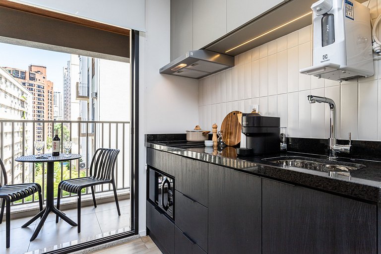 Apê novíssimo próx MASP e Casa das Rosas