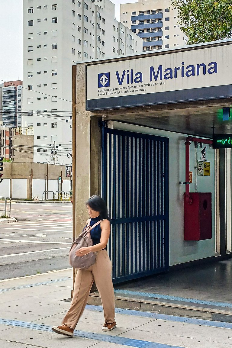 Estúdio exclusivo a passos do metrô | Vl Mariana