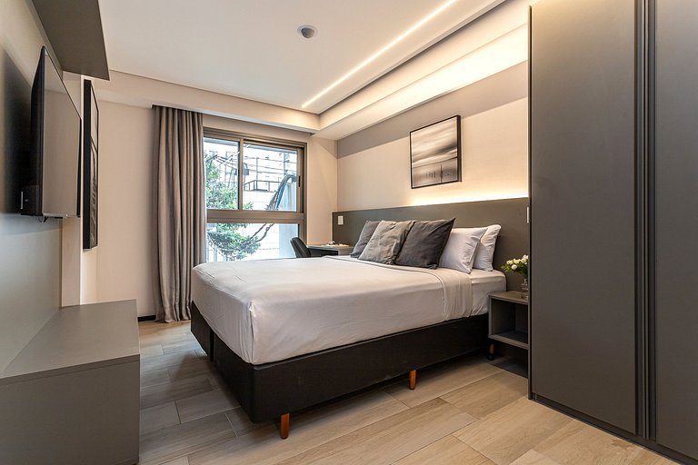 Apto exclusivo com banheira e cama queen | Jardins