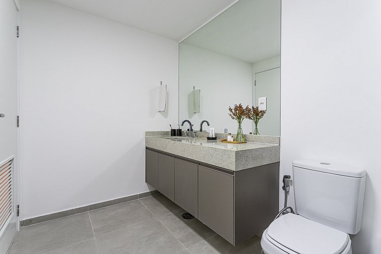 Apto exclusivo com banheira e cama queen | Jardins