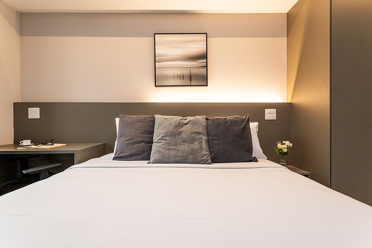 Apto exclusivo com banheira e cama queen | Jardins