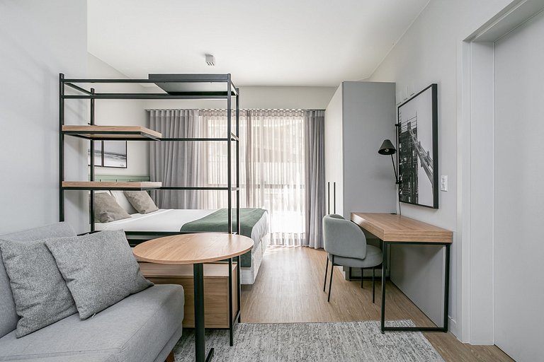 Apto exclusivo com cama queen em prédio c piscina
