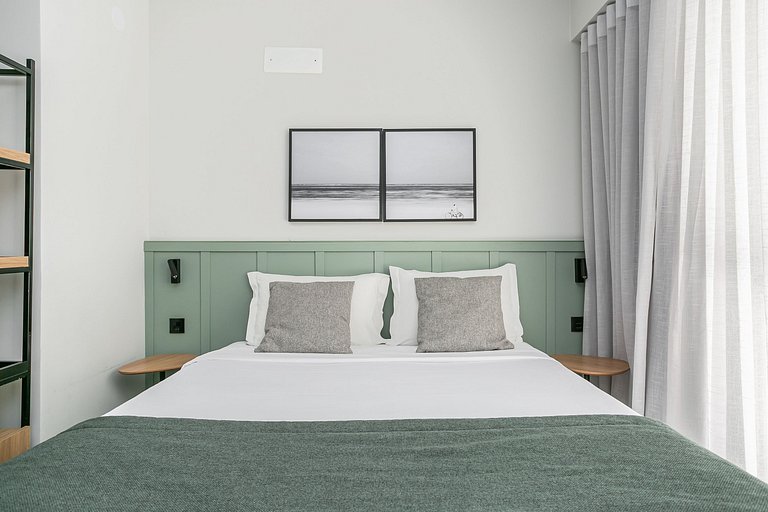 Apto exclusivo com cama queen em prédio c piscina