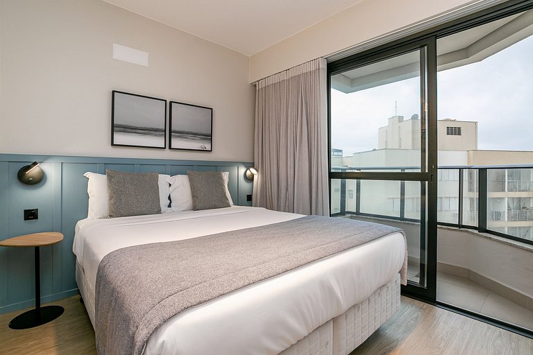 Estúdio funcional, prédio com piscina | Floripa