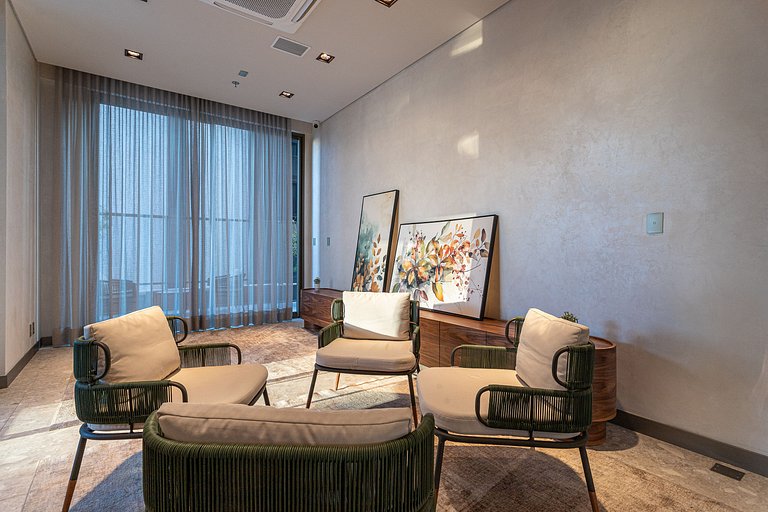 Apartamentos mobiliados com excelente vista e localização |