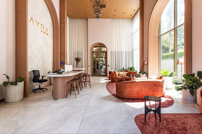 Estúdio em prédio c piscina e academia Av Angélica