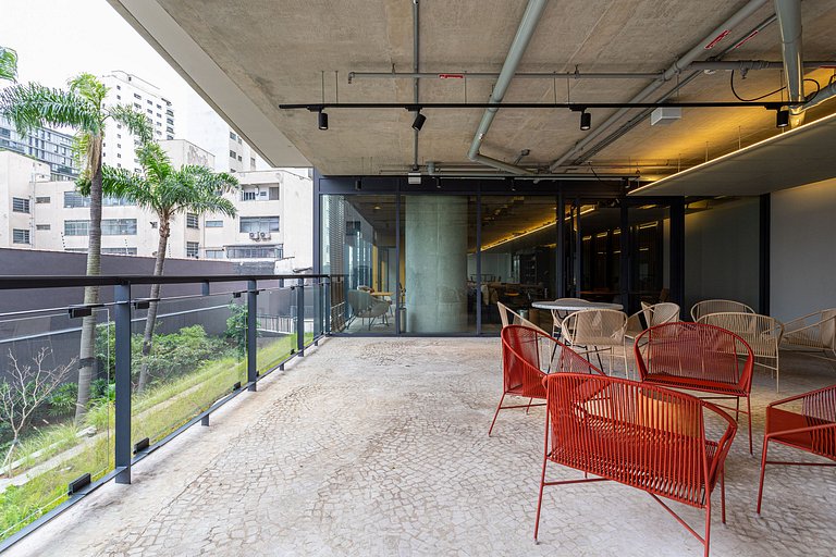 Estúdio prédio c piscina e café | Pinheiros