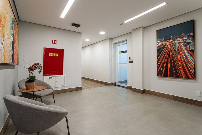Apto 2 quartos em residencial funcional no Centro