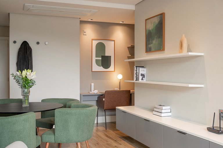 Apto luxuoso de 2 quartos | Balneário Shopping