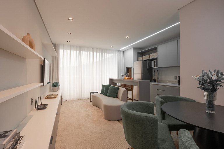 Apto luxuoso de 2 quartos | Balneário Shopping