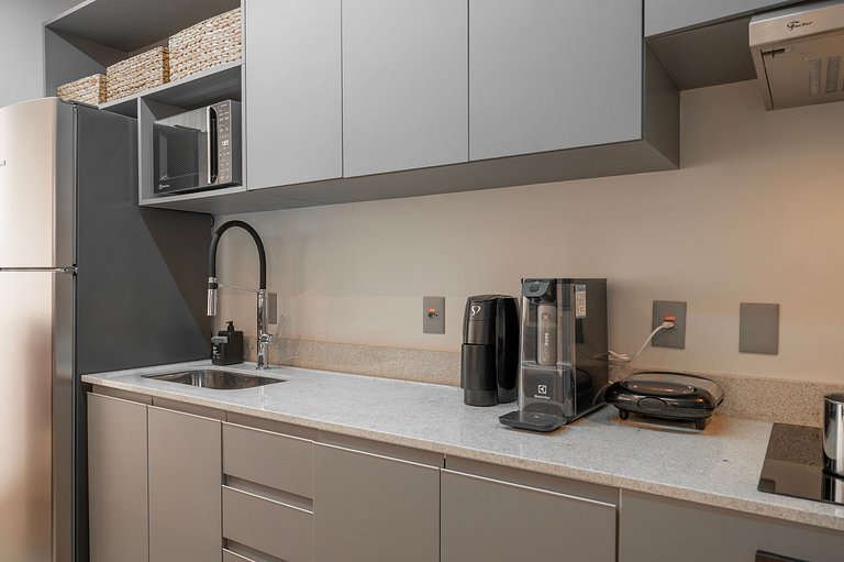 Apto luxuoso de 2 quartos | Balneário Shopping