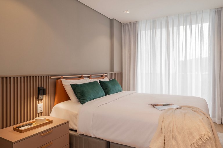 Apto luxuoso de 2 quartos | Balneário Shopping