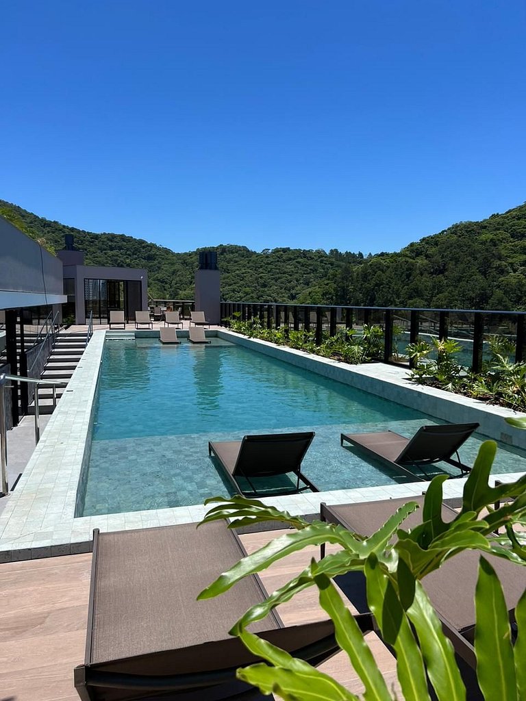 Apto 2 quartos, prédio luxuoso com lazer completo