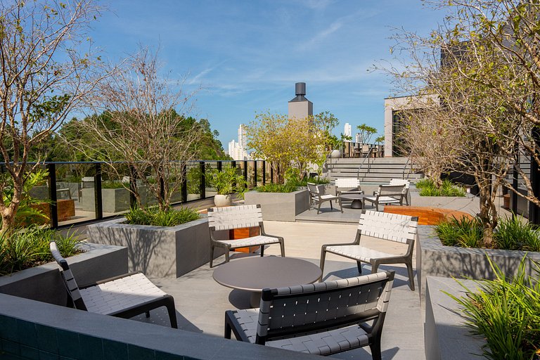 Apto 2 quartos, prédio luxuoso com lazer completo