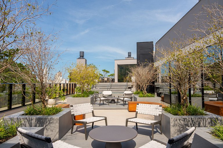 Apto 2 quartos, prédio luxuoso com lazer completo