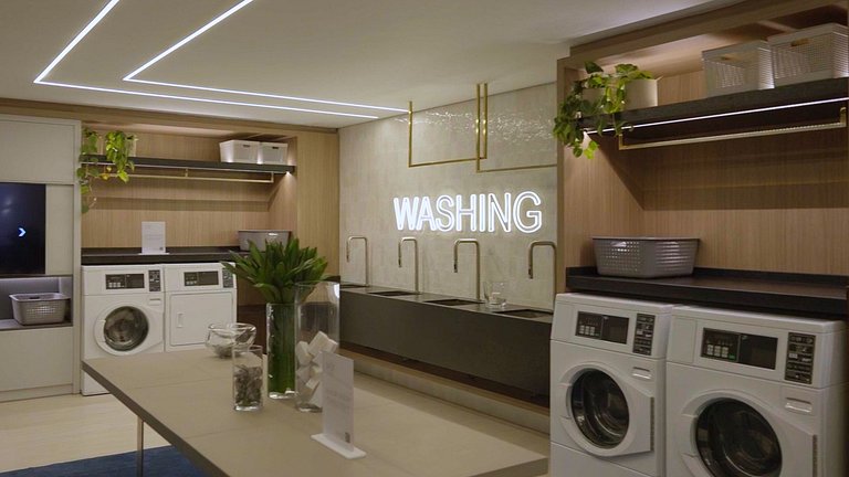 Apto luxuoso de 2 quartos | Balneário Shopping