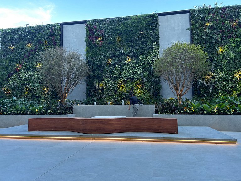 Apto 2 quartos, prédio luxuoso com lazer completo