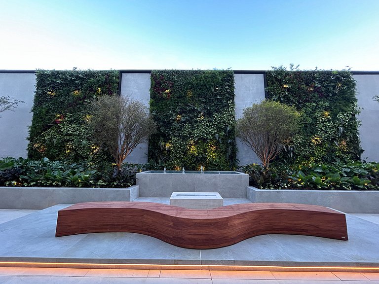 Apto luxuoso de 2 quartos | Balneário Shopping