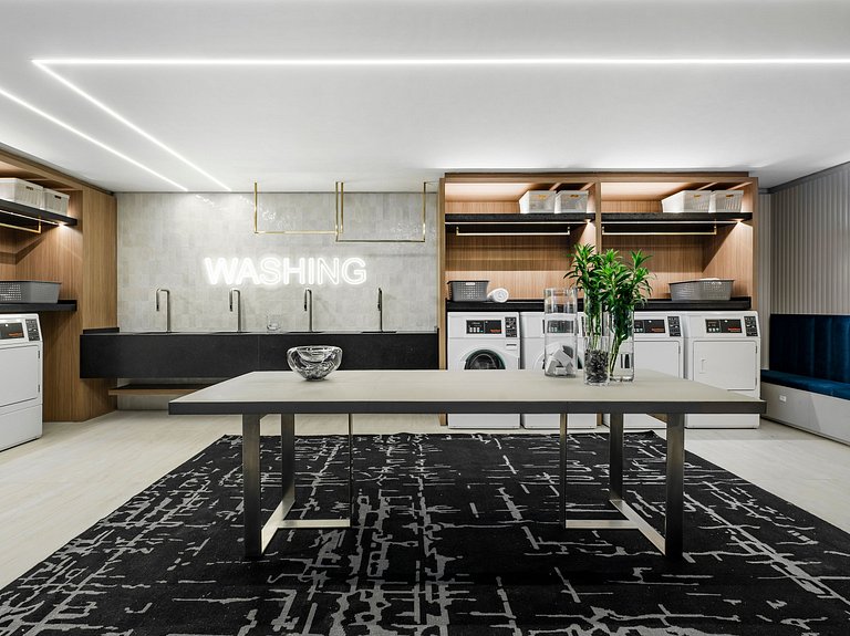 Apto luxuoso com 2 quartos | Balneário Shopping