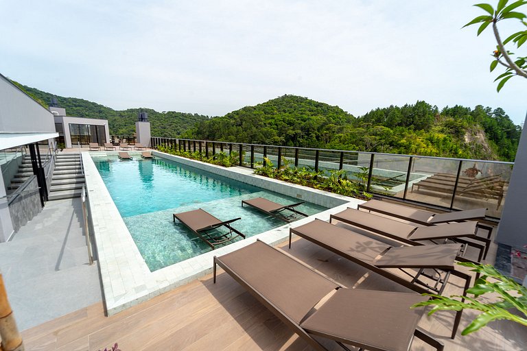 Apto luxuoso de 2 quartos | Balneário Shopping