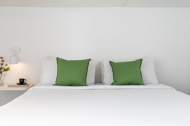 Estúdio completo Prédio com Piscina na Vila Madá