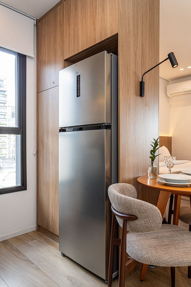Apê sofisticado cama queen, varanda |Jd Paulista
